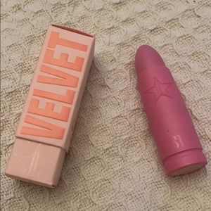 Jeffree Star Velvet Trap Lipstick